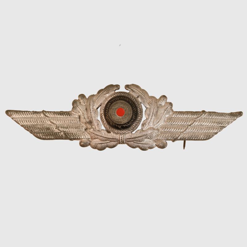 GERMAN WWII LUFTWAFFE EAGLE AND COCKADE CAP SET.