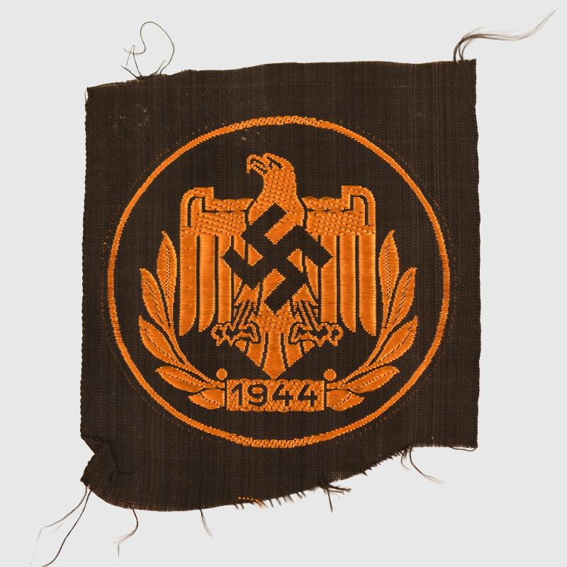 GERMAN WWII SPORTS SECTION ACHIEVEMENT BADGE 1944.