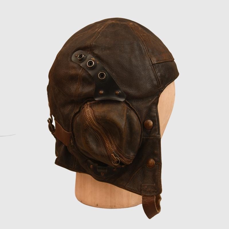 BRITISH WWII RAF B TYPE FLYING HELMET.