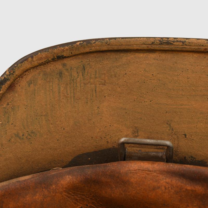 GERMAN WWII TROPICAL M.40 COMBAT HELMET.