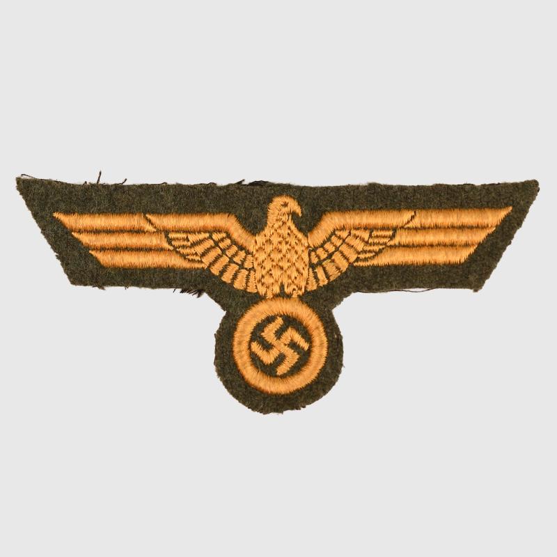 GERMAN WWII COASTAL ARTILLERY EMBROIDERED MAN’S BREAST EAGLE.