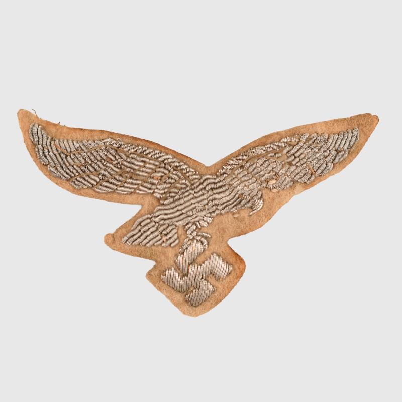 GERMAN WWII LUFTWAFFE WHITE TOP OFFICERS REMOVABLE CAP EAGLE.