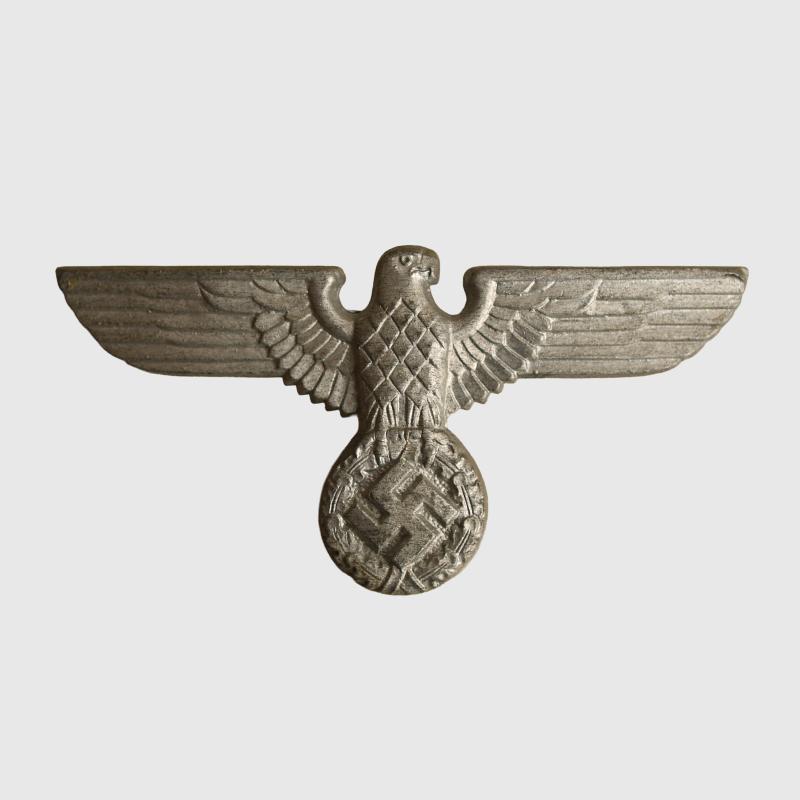 GERMAN WWII POLITICAL KEPI EAGLE IN WHITE METAL.