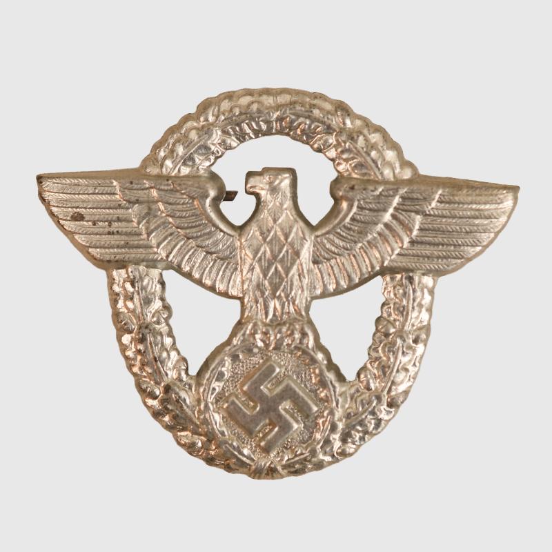 GERMAN WWII POLICE CAP EAGLE.