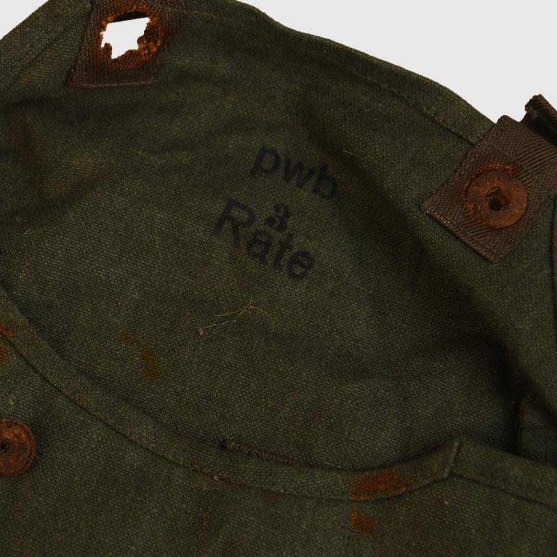 GERMAN WWII GAS CAPE BAG.