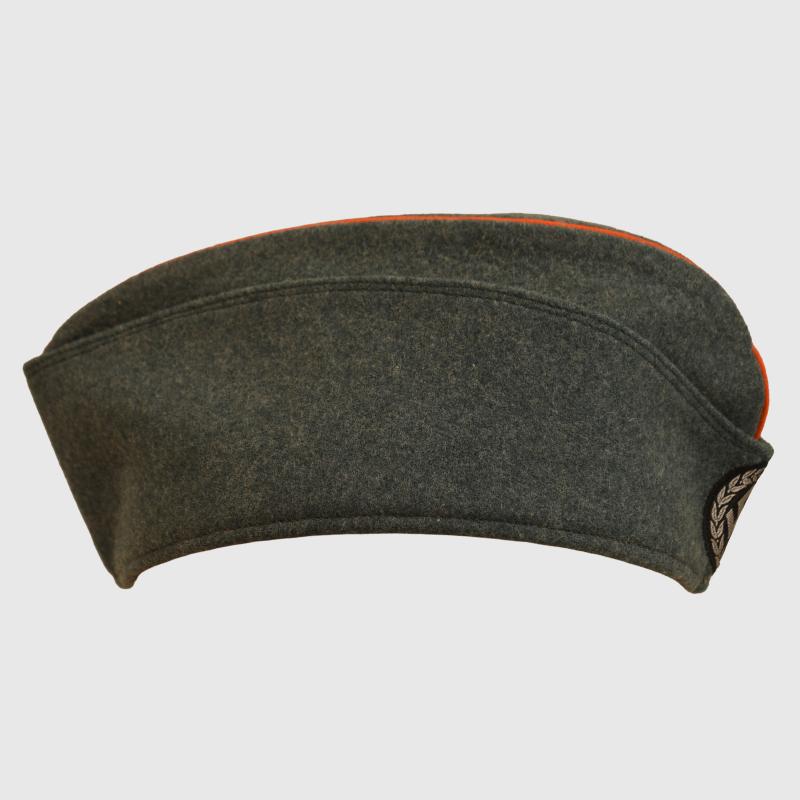 GERMAN WWII UKRAINIAN AUXILIARY POLICE (SCHUTZMANNSCHAFT) OVERSEAS CAP.