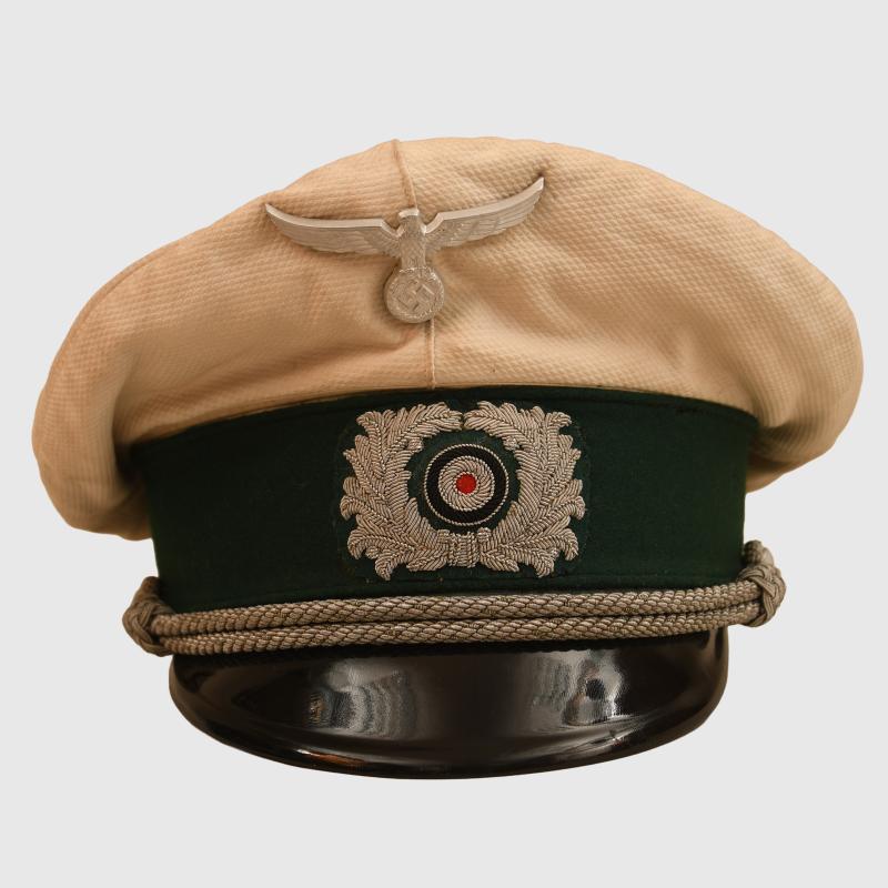 GERMAN WWII CUSTOM OFFICERS WHITE TOP VISOR CAP.