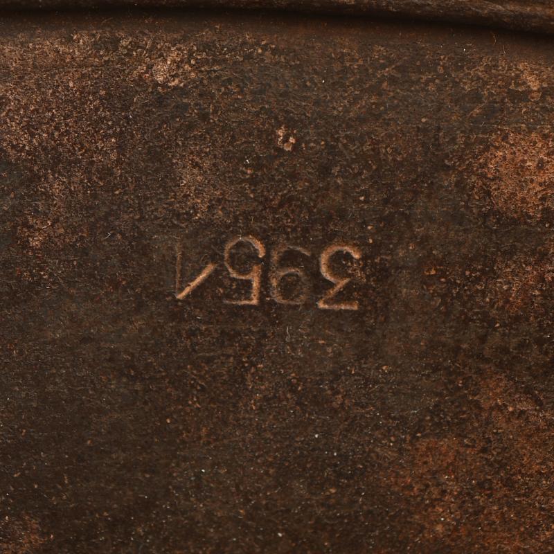 GERMAN WWII LUFTWAFFE DOUBLE DECAL M35 COMBAT HELMET.