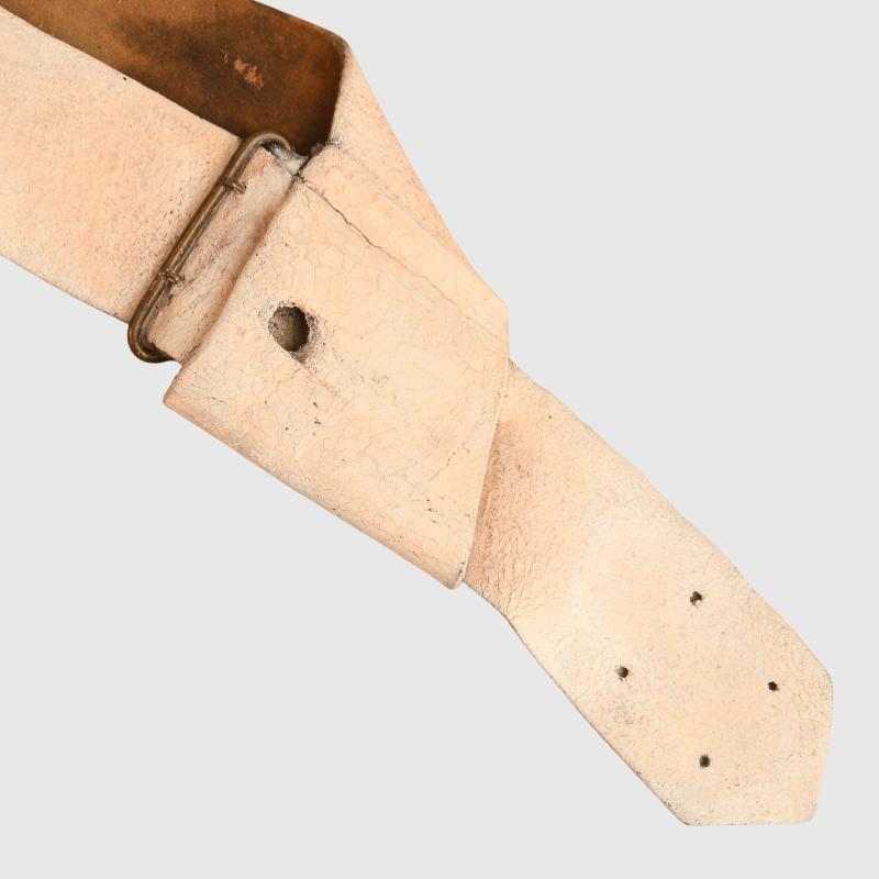 GERMAN WWI SWORD HANGER AND STRAP.