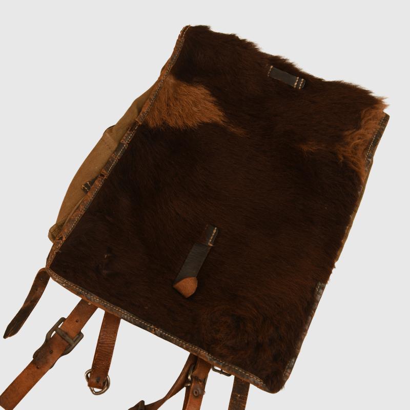 GERMAN WWII M.34 FUR BACK PACK.