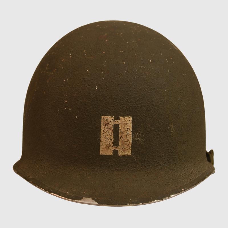 US KOREAN WAR CAPTAIN’S M.1 HELMET.