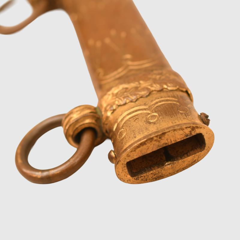 GERMAN WWII KRIEGSMARINE OFFICERS DAGGER TO A GERMAN CROSS IN GOLD AND U-BOAT OFFICER.