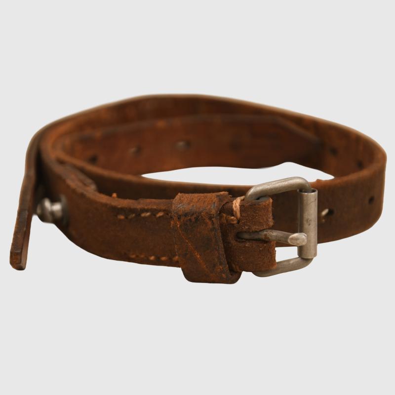 GERMAN WWII WATER BOTTLE STRAP. 1939 DATED.