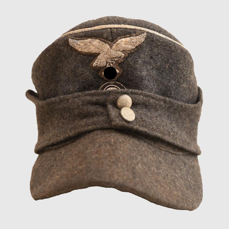 GERMAN WWII LUFTWAFFE M.43 OFFICERS PEAK FIELD CAP.