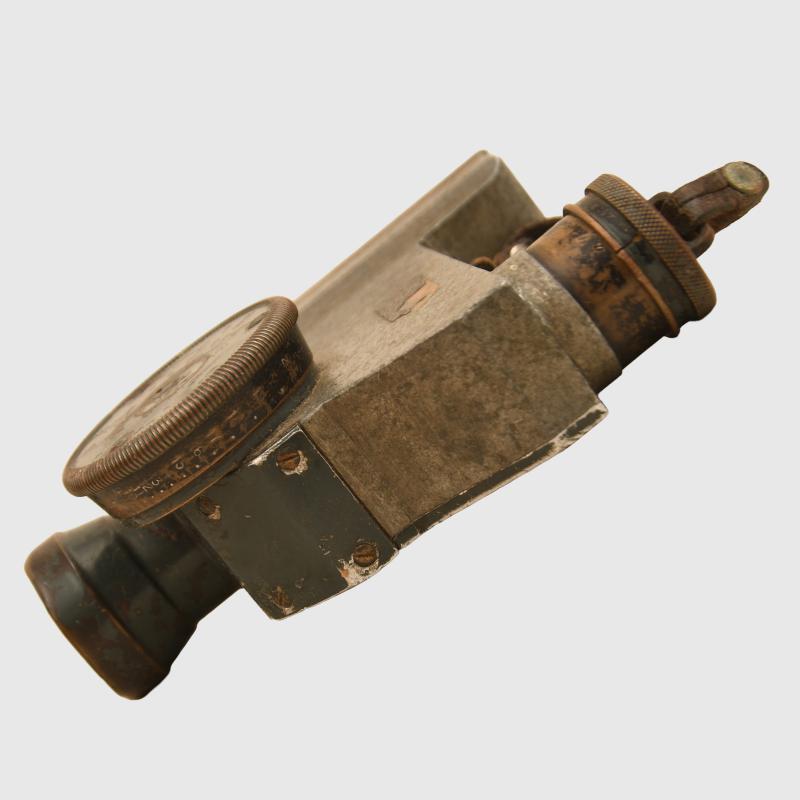 GERMAN WWI MAXIM 08 MACHINE GUN SIGHT, CASED.