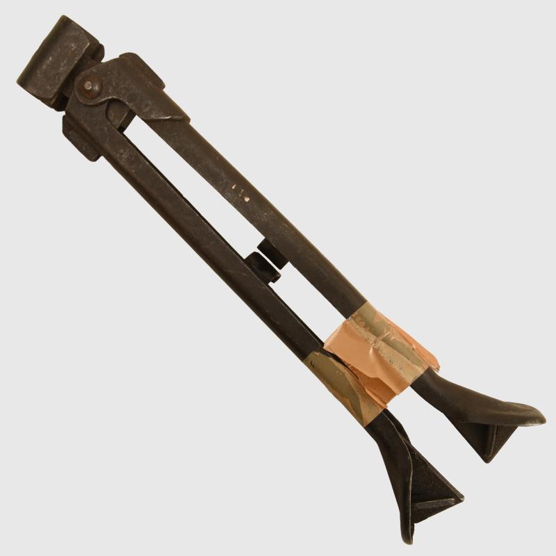 GERMAN WWII MG42 BIPOD.