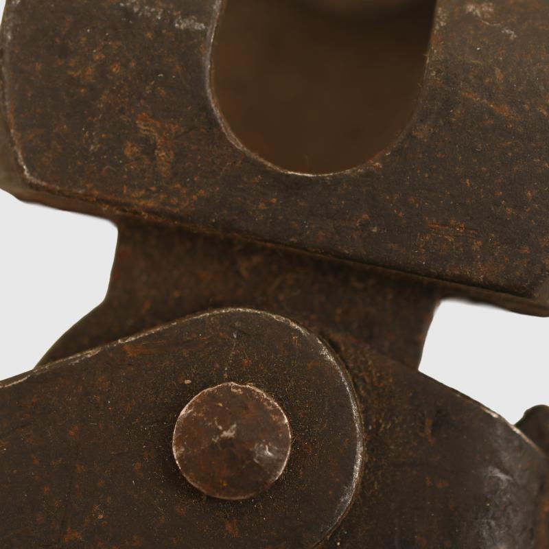 GERMAN WWII MG42 BIPOD.