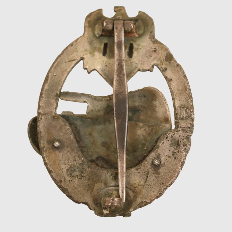 GERMAN WWII 25 TANK ASSAULT BADGE, DUG VERSION BY JFS.