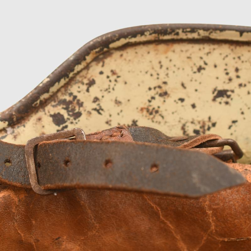 GERMAN WWII LUFTWAFFE ISSUED M.40 CAMOUFLAGE COMBAT HELMET.