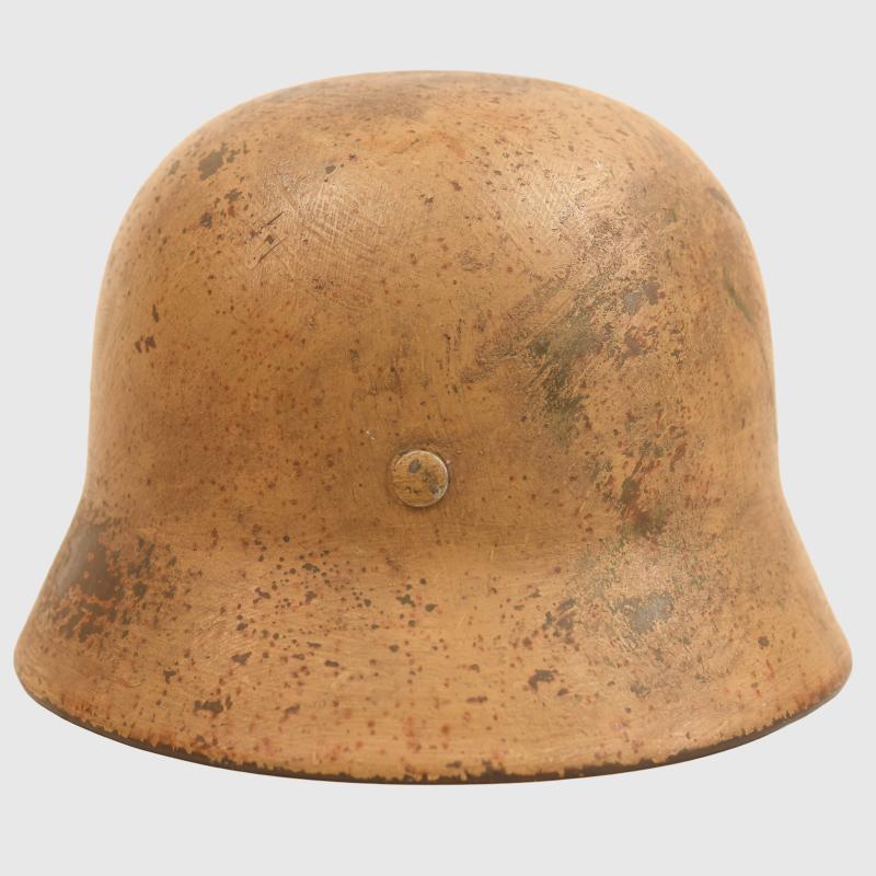 GERMAN WWII A MAGNIFICENT TROPICAL M.35 COMBAT HELMET.