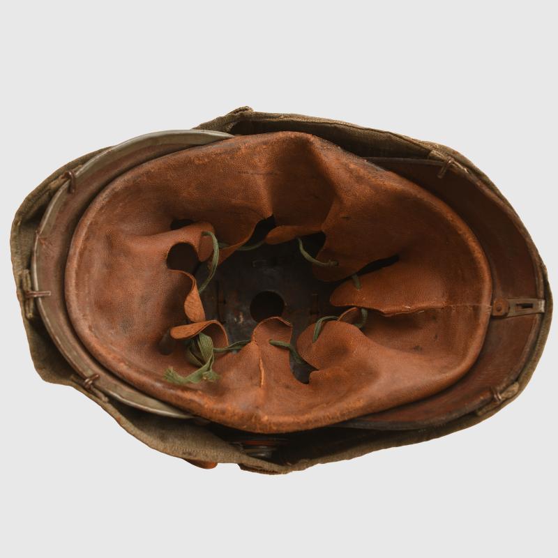 GERMAN WWI SAXON ARTILLERY FIELD GREY PICKELHAUBE WITH COVER.