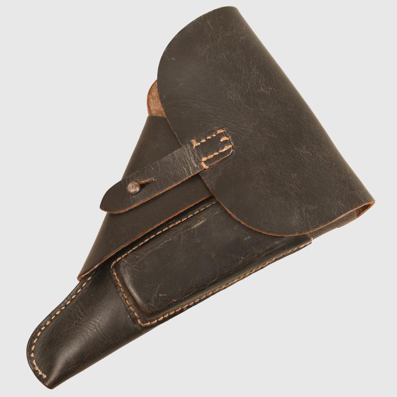GERMAN WWII  P 38 PISTOL HOLSTER.
