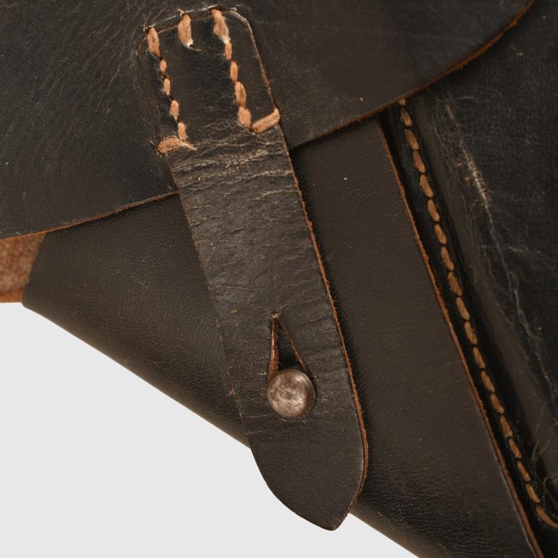 GERMAN WWII P 38 PISTOL HOLSTER.