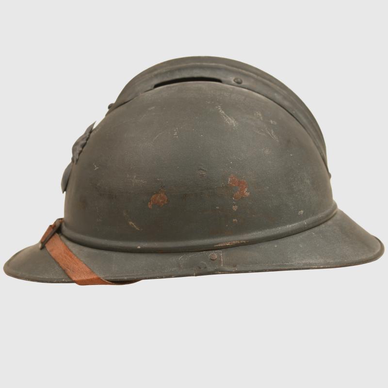 FRENCH WWI ADRIAN INFANTRY HELMET.