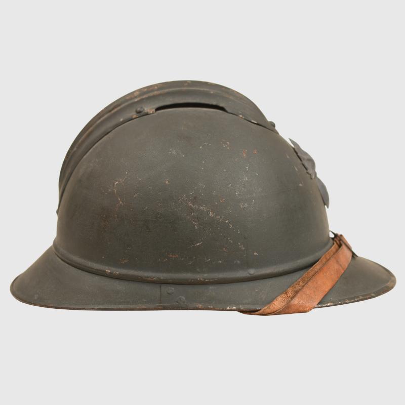 FRENCH WWI ADRIAN INFANTRY HELMET.