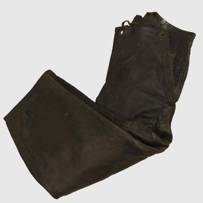 GERMAN WWII KRIEGSMARINE GREY LEATHER DECK TROUSERS.