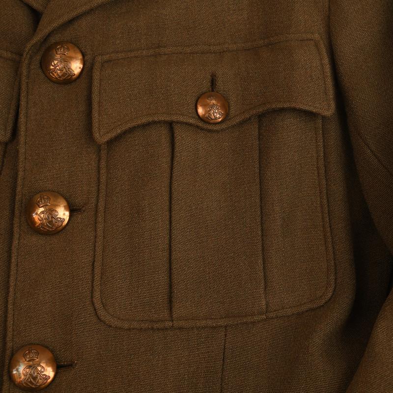 BRITISH WWI 1ST LIFEGUARDS CAPTAINS M.16 TUNIC.