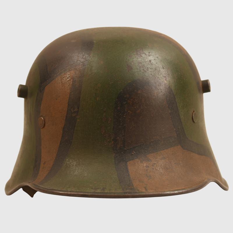 GERMAN WWI M.18 CAMOUFLAGE HELMET.