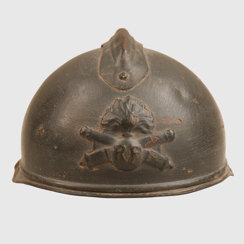 FRENCH WWI TANKERS HELMET KNOWN AS THE CHAR DU COMBAT.