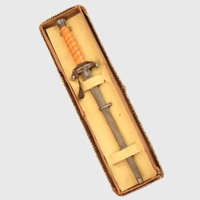 GERMAN WWII MINIATURE ARMY DAGGER, BOXED.