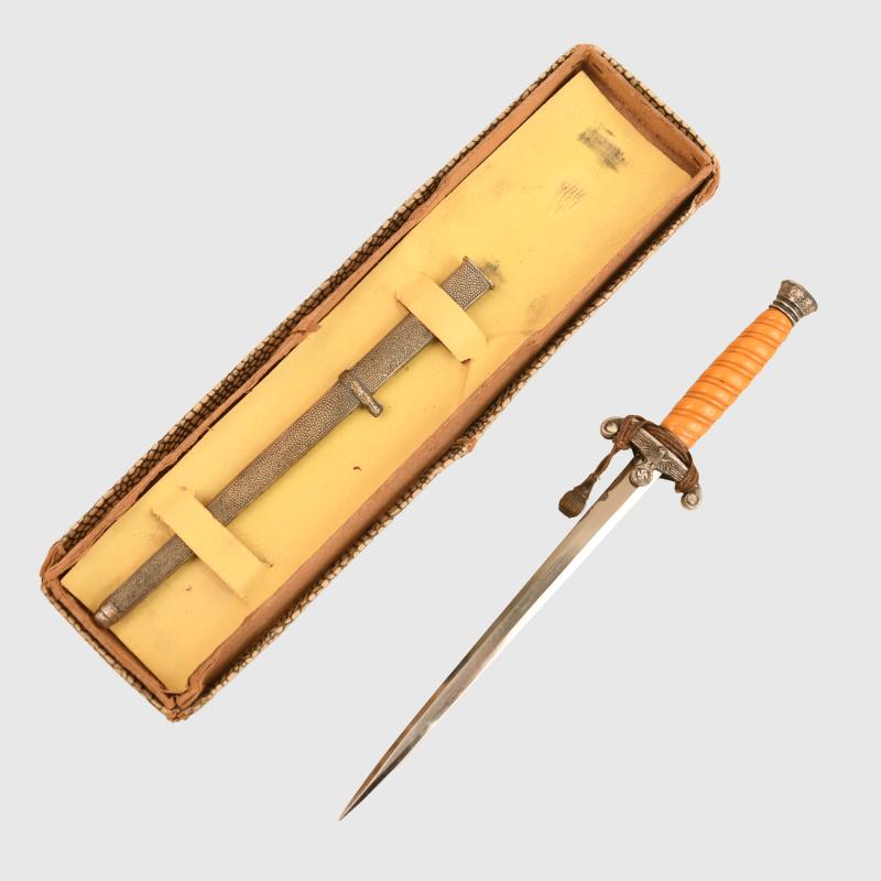 GERMAN WWII MINIATURE ARMY DAGGER, BOXED.