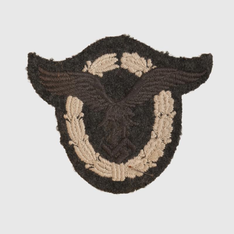 GERMAN WWII LUFTWAFFE PILOT’S BADGE IN CLOTH.