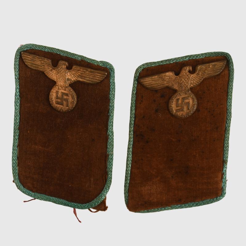 GERMAN WWII NSDAP ANWARTER COLLAR PATCHES.
