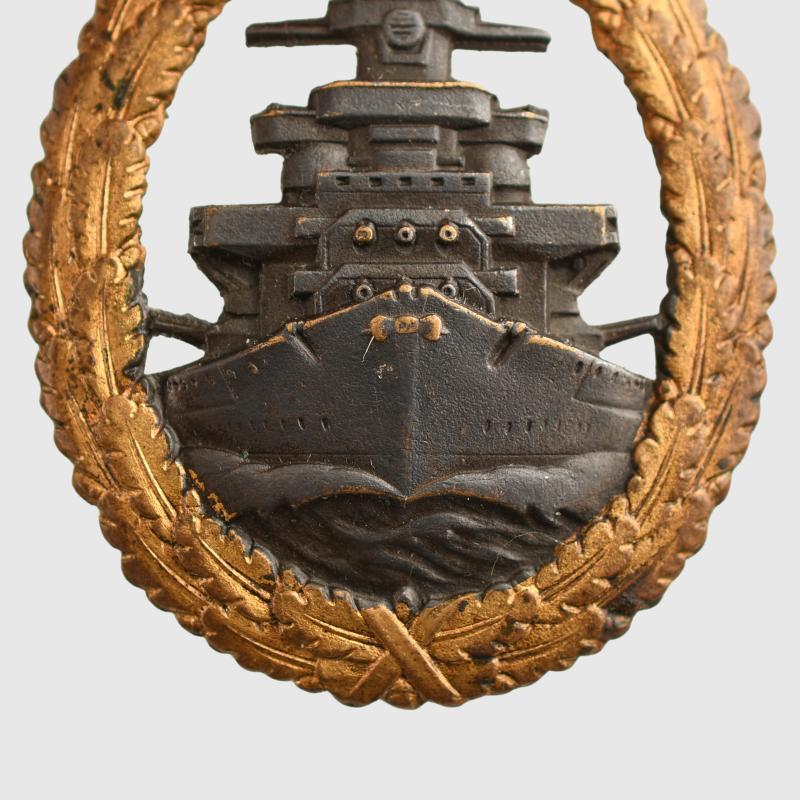 GERMAN WWII KREIGSMARINE HIGH SEAS FLEET BADGE.