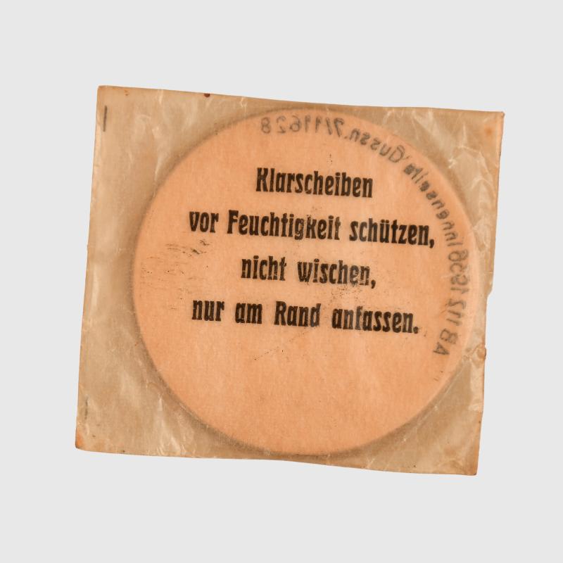 GERMAN WWII GAS MASK PAIR LENSES.