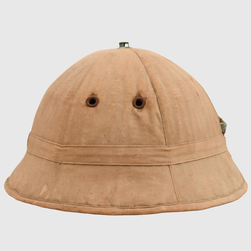 JAPANESE WWII 1ST MODEL TROPICAL PITH HELMET.