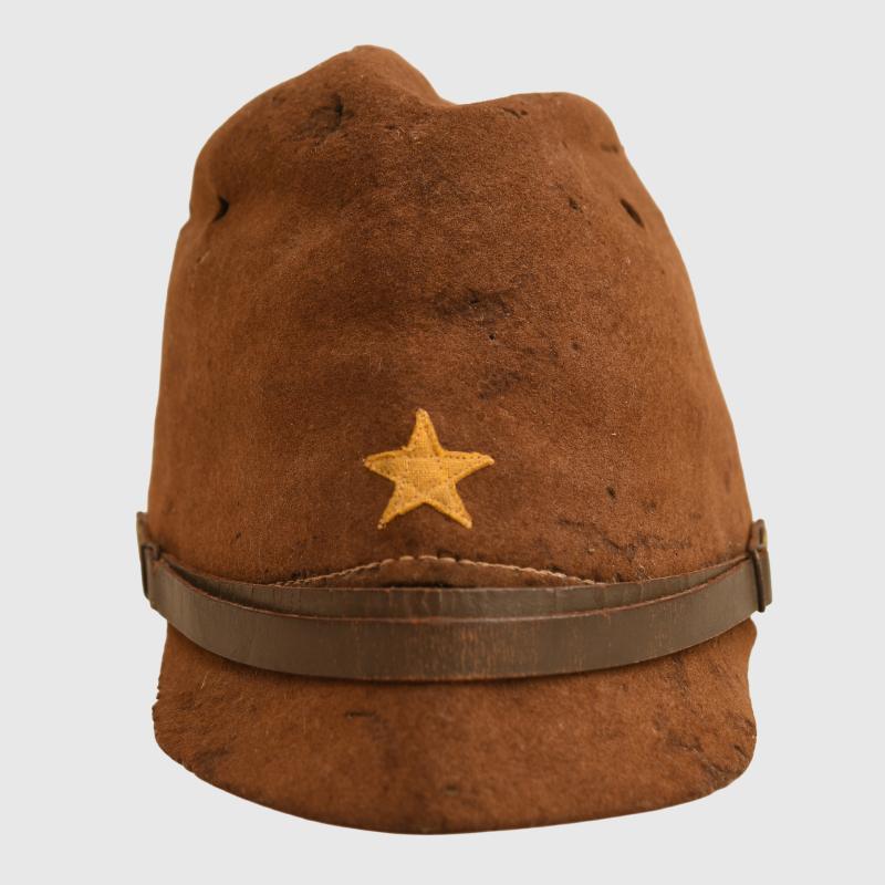 JAPANESE WWII EARLY ALL FELT FIELD CAP FOR AN ARMY OFFICER.