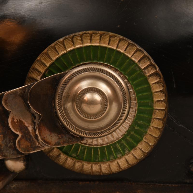 GERMAN WWI SAXON INFANTRY REGIMENT 100 OFFICERS PICKELHAUBE.