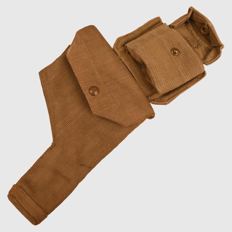 BRITISH WWII MILLS EQUIPMENT COLT 1911 HOLSTER AND AMMUNITION POUCH.