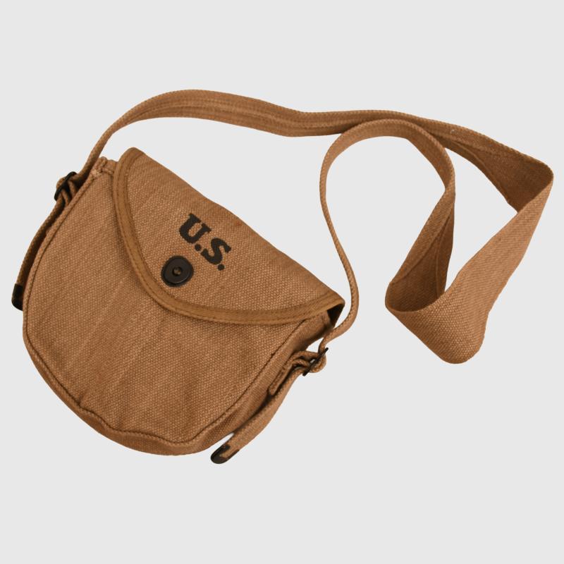 US WWII THOMPSON 50 ROUND MAGAZINE AND POUCH. REPRODUCTION.