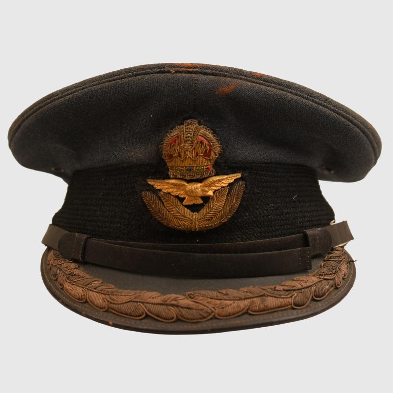 BRITISH WWII RAF GROUP CAPTAIN AND ABOVE VISOR CAP.