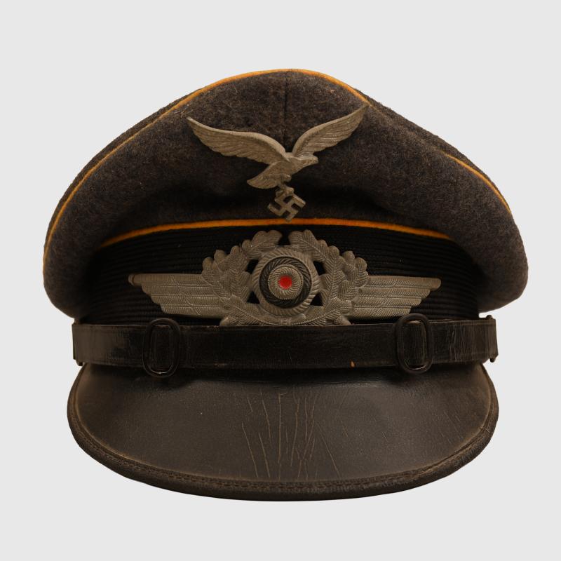 GERMAN WWII LUFTWAFFE FLIGHT SECTION VISOR CAP.