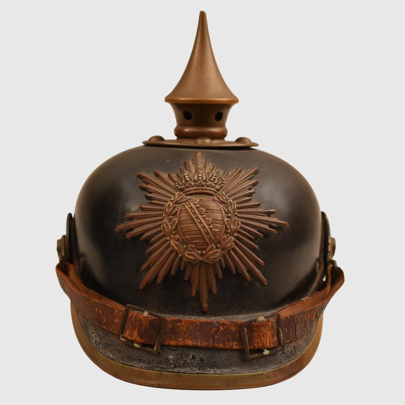 GERMAN WWI SAXON BATTLEFIELD PICK-UP PICKELHAUBE.