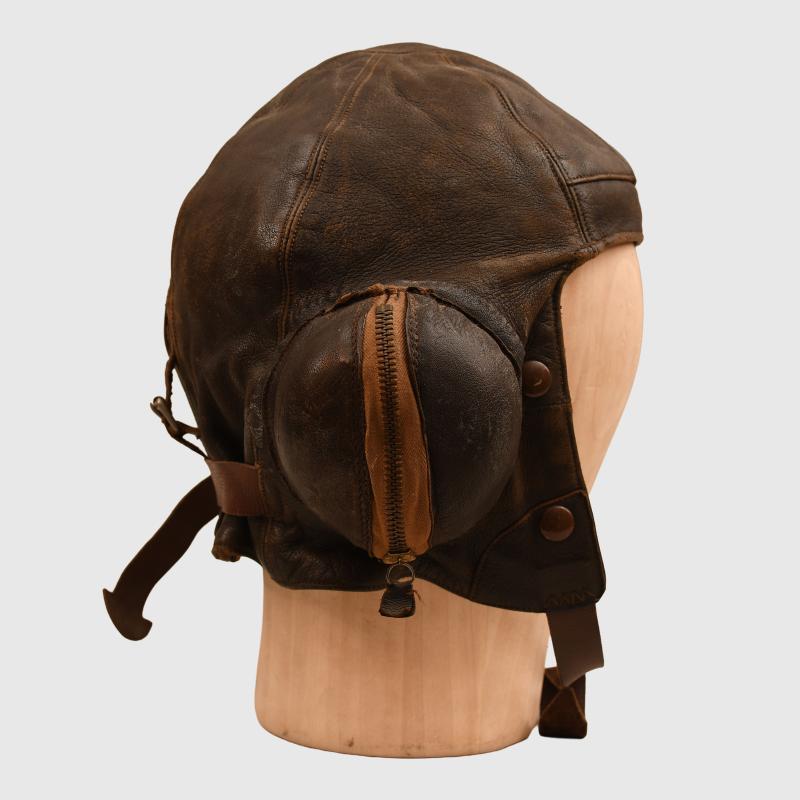BRITISH WWII B TYPE FLYING HELMET.