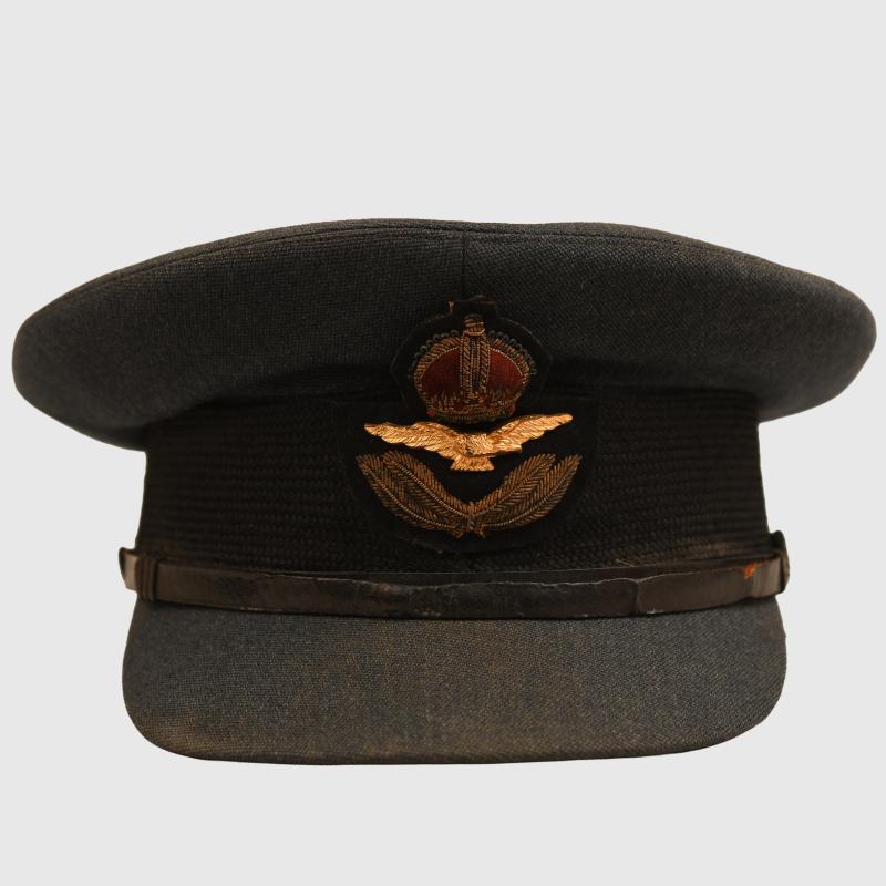 BRITISH WWII RAF OFFICERS VISOR CAP.
