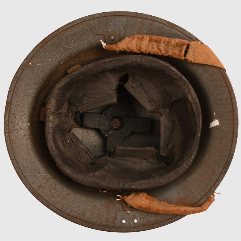 BRITISH WWII GENERAL POST OFFICE BRODIE HELMET.